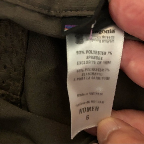 Patagonia Borderless Capris Drawstring Hem Pants. Size 6. - Picture 9 of 12